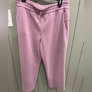 Lululemon softstreme high-rise straight leg cropped pant